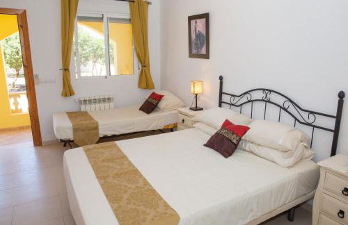Casa Ana - delightful semi-detached villa with large swimming pool, tennis court and huge gardens plus Free wifi - Photo 25