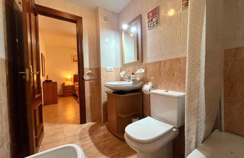 Almerimar Amplio Apartamento de 3 Habitaciones con Piscina, pista de padel, futbol y Garaje Cubierto para 2 Coches en Altas Entinas - Foto 7