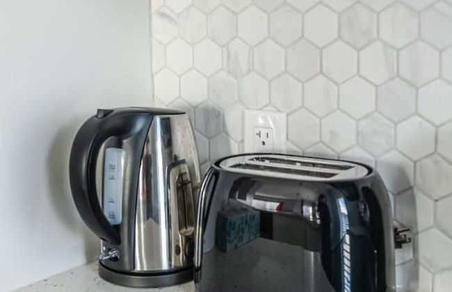 Modern 3BR House Steps to the Beach - Photo 42