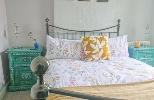 Hysryb Cottage - Photo 11