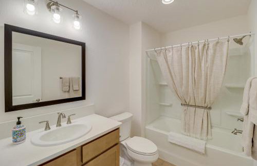 Community Pool and Tennis Court Gem in The Villages - Foto 21