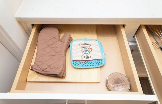 Cozy Retreat near Uptown Charlotte with Free Parking & Wi-Fi - Foto 21