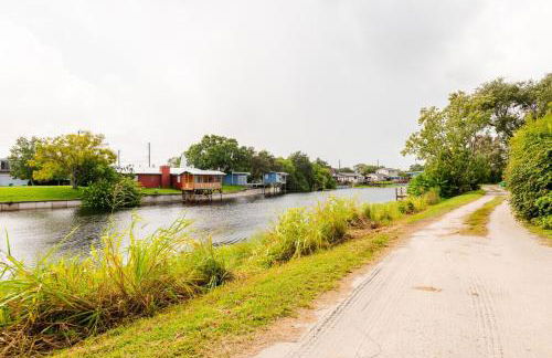 Welcome to Your Serene Waterfront Getaway! - Foto 27