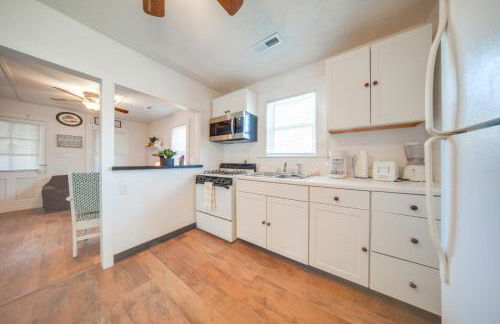 Charming Cottage with Yard Less Than 1 Mi to Lake Erie! - Foto 1