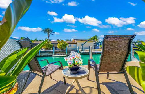 NEW!Paradise PalmsDockPoolKayaks GrillView! - Foto 60