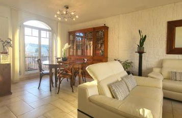 Konforta : Paisible maison d'été avec grand jardin - Foto 9