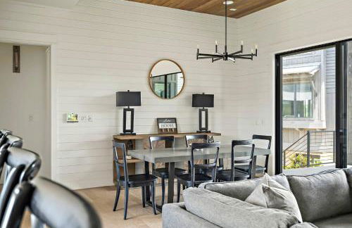 Luxe 3-Story Retreat - Chefs Kitchen and Firepit - Foto 17