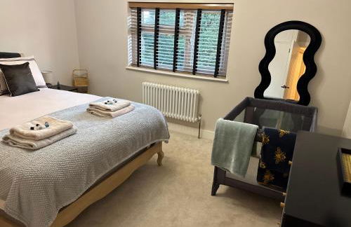 Close to QA hospital, Portsmouth Naval Cottage with incredible views - Foto 3