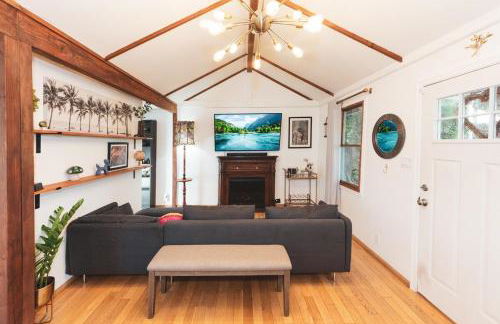 Modern & Airy Silver Lake 2bedroom 2 bath Front House - Photo 13