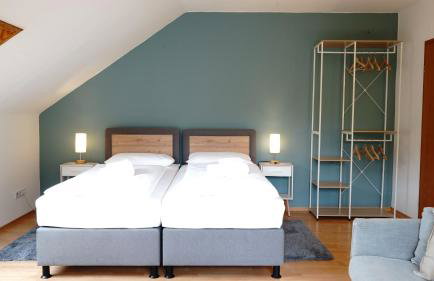 WEINBERGBLICK im Haus FREY - 3 Schlafzimmer ,Küche, 2 Bäder, 2 Balkone, Parkplatz direkt vor der Tür - Foto 6