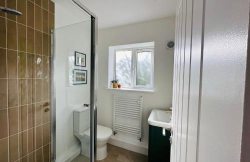 Bromholme Cottage Bacton - Sleeps 10, hot tub, close to beach - Photo 27