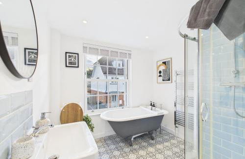 Corner House- hot tub and outdoor fireplace - Foto 10