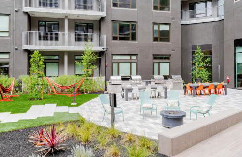 Blueground East Industrial pool AC nr park SFO-1850 - Foto 29