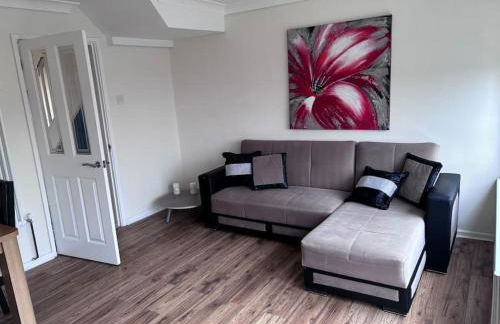 Spacious 2-bed Apartment in Hornchurch - Foto 33