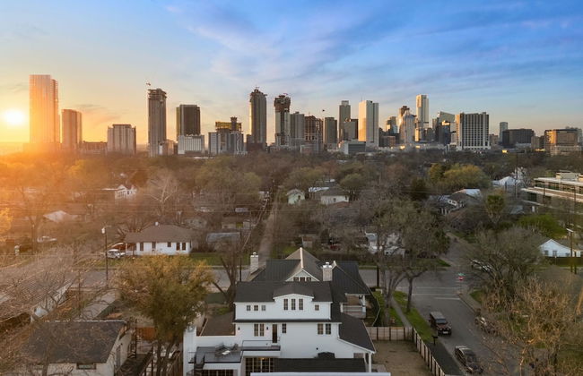 Gated 5 Bedroom Walkable to East Austin - Foto 1