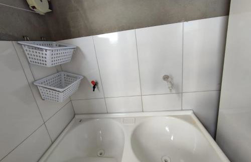 Apartamento para 6 pessoas custo benefício a 7 km da praia - Foto 37