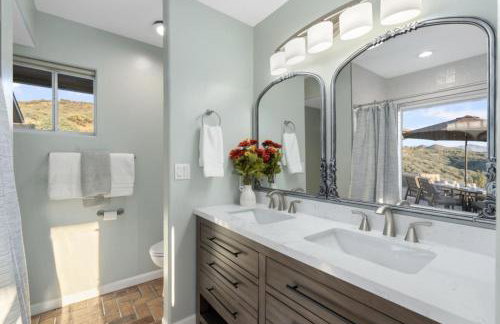 Dewey Mountain Getaway 3BR Home with Hot Tub, Gym and Sauna - Foto 28