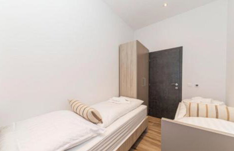Apartmani Kornelija - Photo 31
