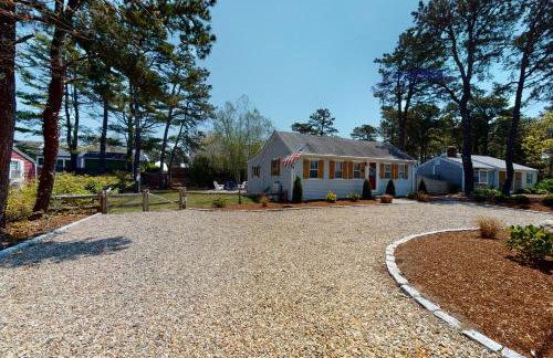 Cape Cod Beach Cottage - Foto 21