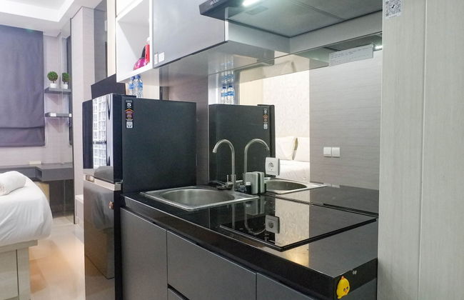 Stylish Studio Apartment Connected to Ciputra World Mall at The Vertu - Foto 4