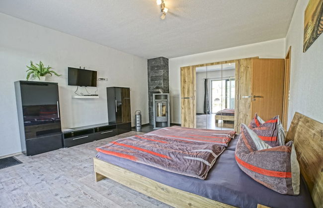 Ground-floor Apartment With Terrace and Large Garden With Lounge Area and Grill - Foto 26