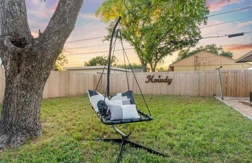 NEW! CowboyPool* 2Kings* Sleeps12* GroupTrip* - Foto 51