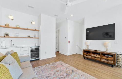 Beach House with Private Pool - Elevated Escape by Panhandle Getaways - Foto 54