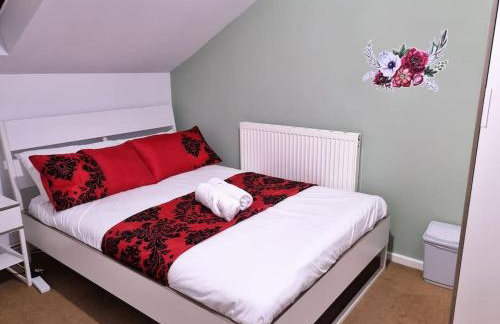 *F1*5GH* Setup for your most relaxed & amazing stay + Free Parking + Free Fast WiFi * - Foto 37