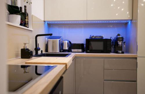 ANGEL BY THE SEA LUXE Apartment - Photo 14