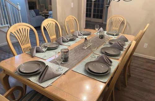 LakePath Beach House - XL hot tub, walk to beach - Foto 39