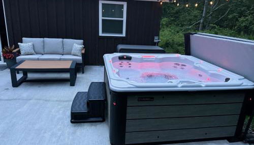 Private Cottage with Hot Tub in the Woods - Foto 4