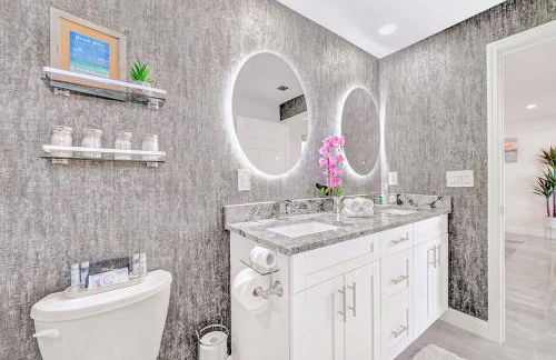 Glamorous Newly Built Pool Home, Tiki Hut, Huge Patio, Air Hockey in Delray Beach Near The Ave! - Foto 21