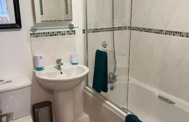 Seaside Modern Apartment - Foto 32