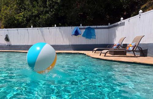 Huge House with Pool! Sleeps 16 - BBQ - Shuffleboard - Foto 12