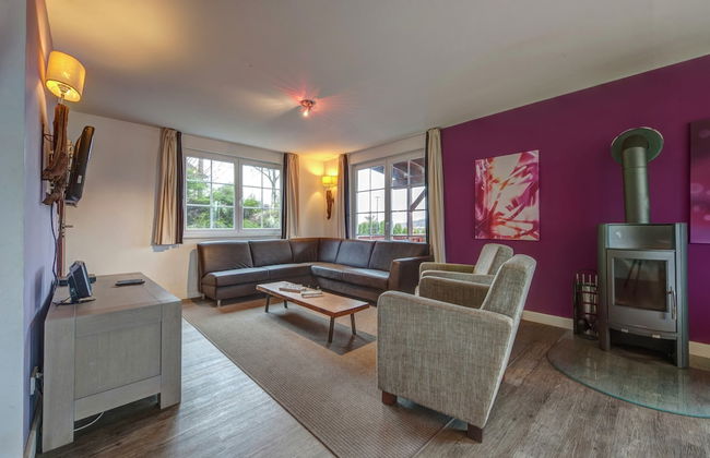 Luxury Villa with Fireplace near Reservoir in Nordeifel - Foto 6