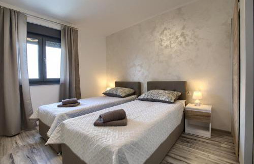 Luksuzni Apartmani Asi s bazenom - Foto 23