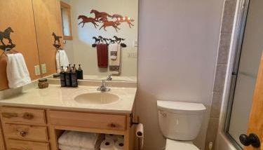 2 bed 2 bath Barndominium Unit B - Foto 5