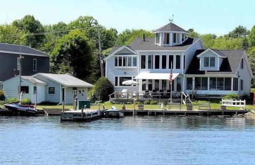 Waterfront Sodus Gem, Dock Game Loft Bay View - Foto 37