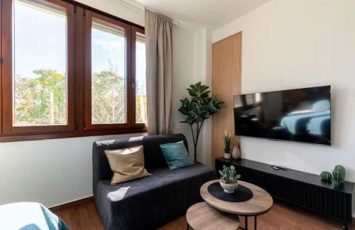 Estudio moderno con parking, frente al Palacio de Congresos - Foto 7