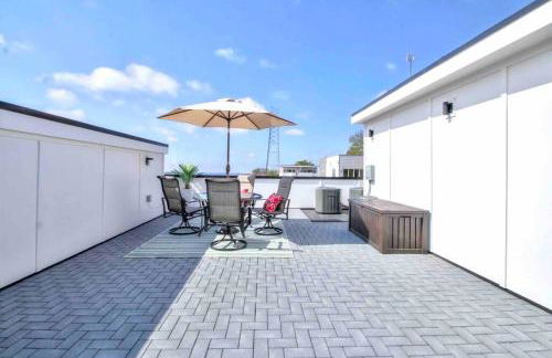 LUXURIOUS MORDEN LOFT Huge Rooftop & Skyline Views - Foto 30