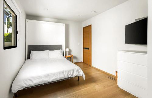 NEW! High-End Spanish Duplex | Luxury 3BR - Foto 41