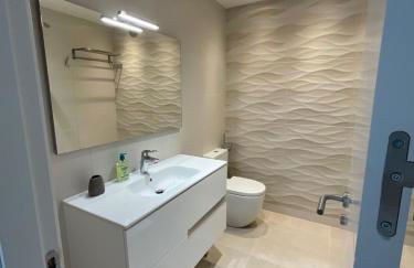 Wifi, Aire Acondicionado y playa a dos minutos a pie - Photo 11