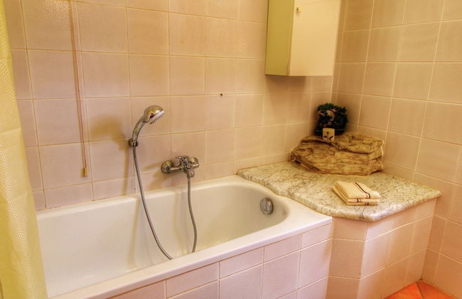 Alluring Farmhouse in Ortignano With Swimming Pool - Foto 49