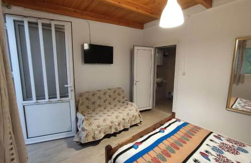 Johnny's Apartment - Photo 51