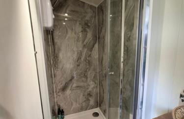 Luxury Shepherd's Hut - The Hyde - Photo 23