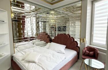 Apartament "Gold Luxury Dubai" Centrum z dużą wanną dla Dwojga - Foto 13