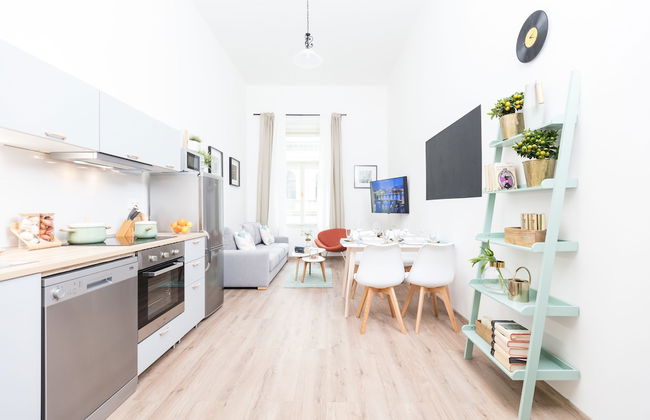 CHILL Apartments - Photo 37