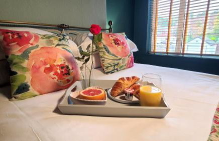 Paget Cottage a cosy and comfy 2 bedroom cottage with parking to the rear and a short drive from Cannock town centre - Foto 9