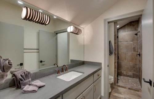 Game Room, Fireplaces, On-Site Lake! Kaufman Home - Foto 24