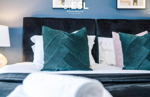 Open Plan - 3 Bedroom House - Garden and Outdoor Seating - Driveway Parking - Short Drive to City Centre - Foto 23